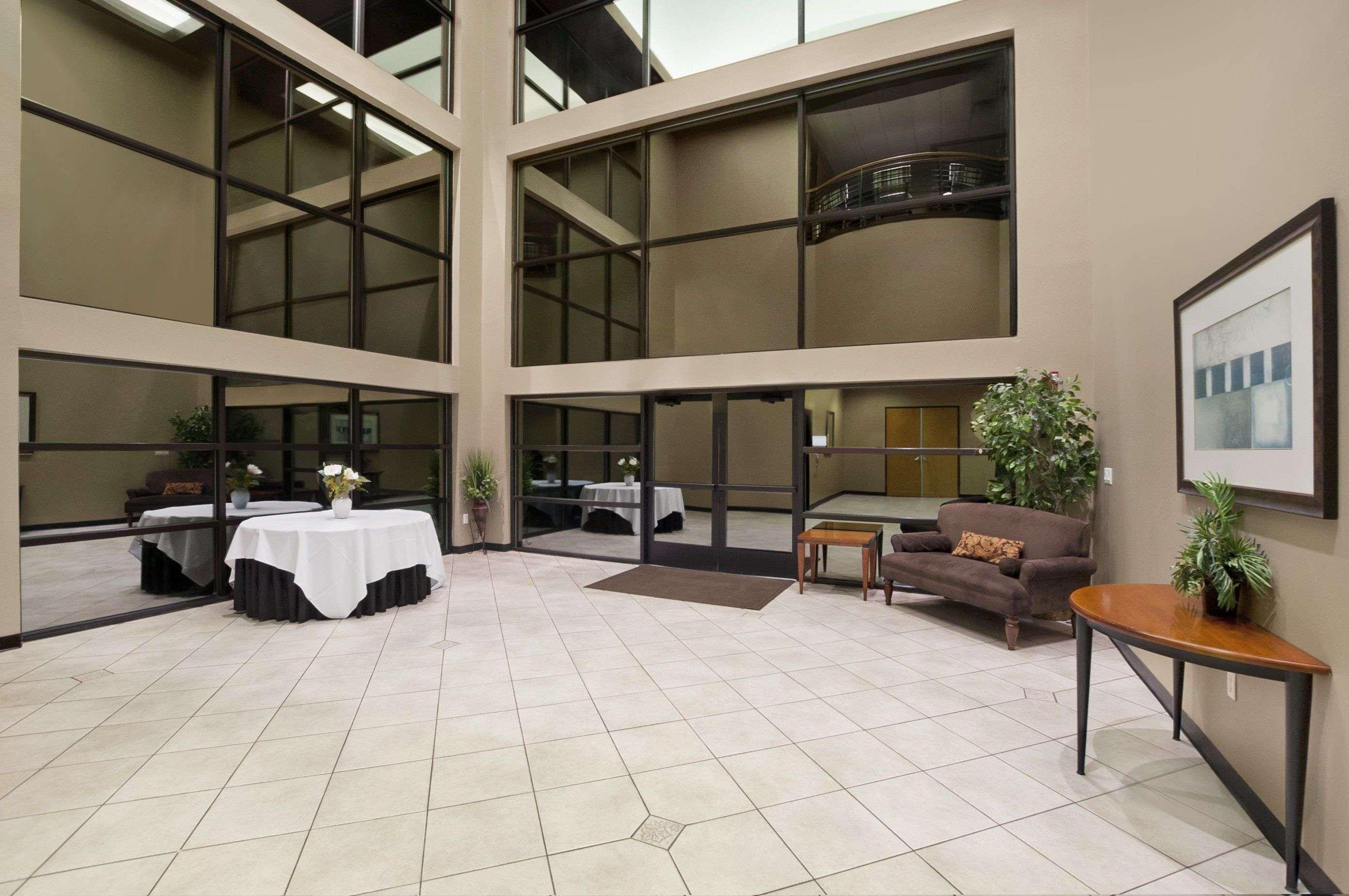 Hotel Wingate By Wyndham And Williamson Conference Center Round Rock Exterior foto