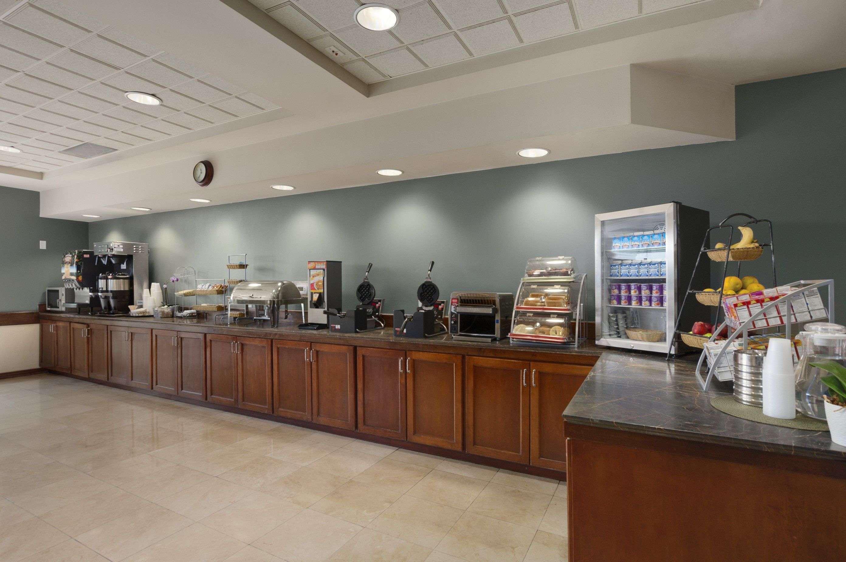 Hotel Wingate By Wyndham And Williamson Conference Center Round Rock Exterior foto
